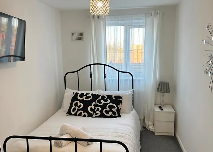 Double Bedroom Sydenham Rd