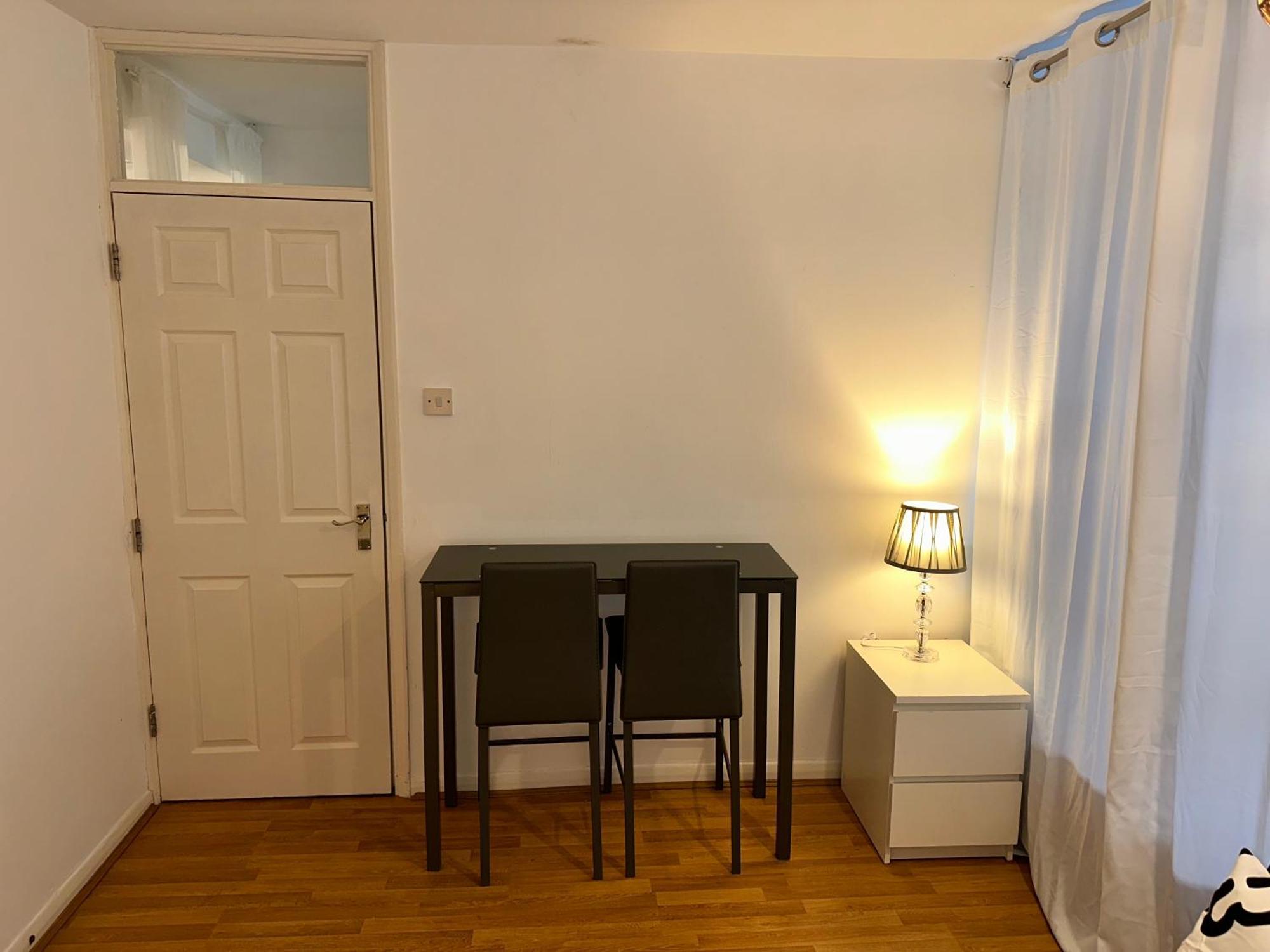 Double Bedroom Sydenham Rd